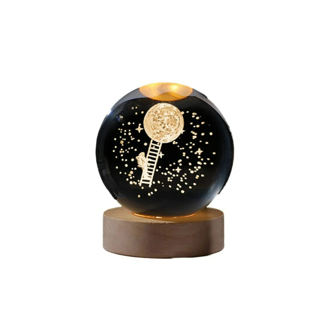 Veladora Bola de Cristal Base de Madera Modelo Astronauta Escalera a Luna - Imagen 2